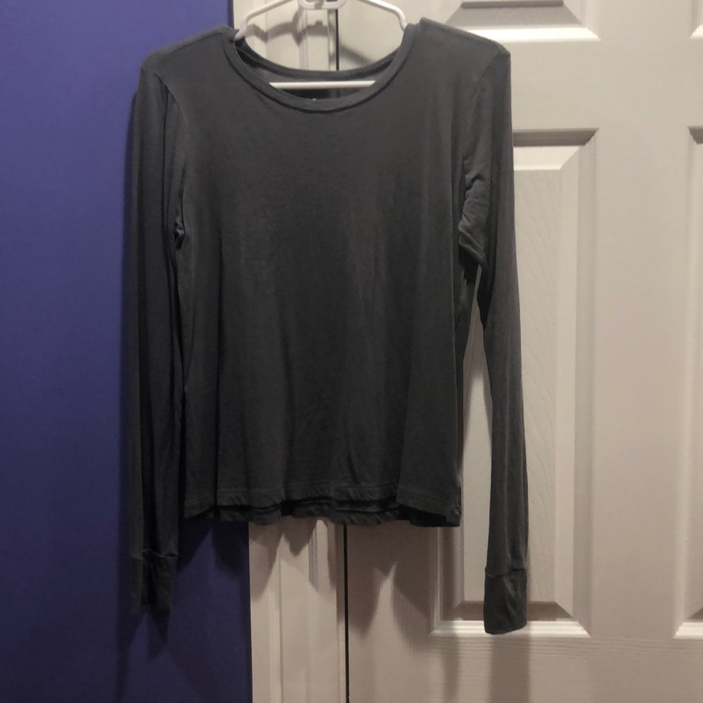 American Eagle cropped long sleeve